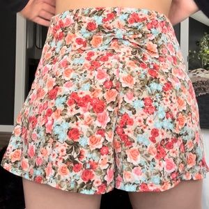 SOLD MONTEAU FLORAL SHORTS